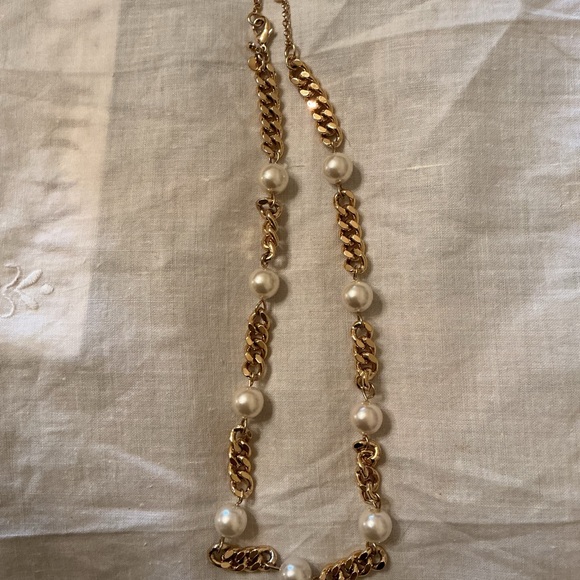 Ann Taylor Gold Chain Necklace with Pearls - Picture 3 of 3
